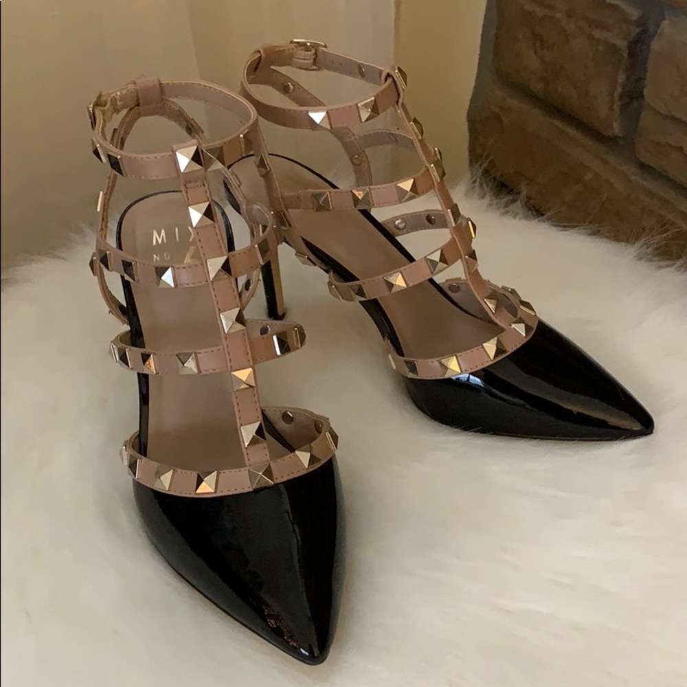 NWOT Mix No. 6 Pumps